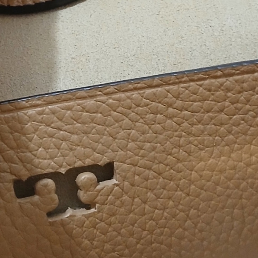 Tory Burch Sand McGraw - Picture 4 of 13
